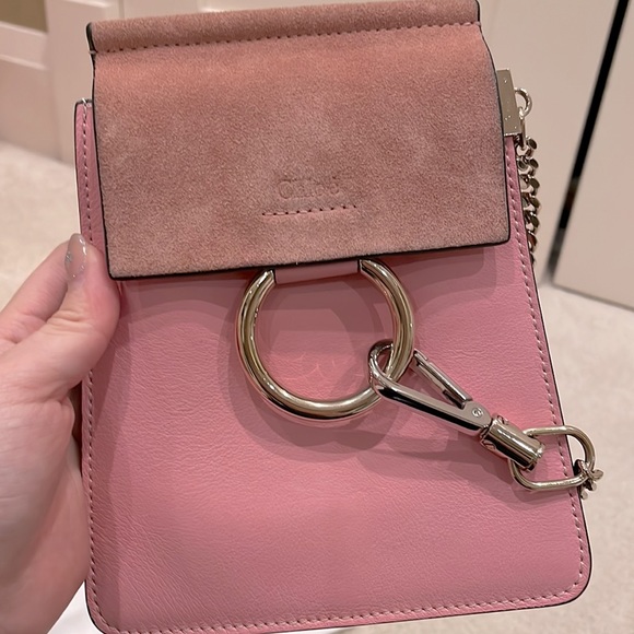 Chloe Faye crossbody pink bag - Picture 2 of 14